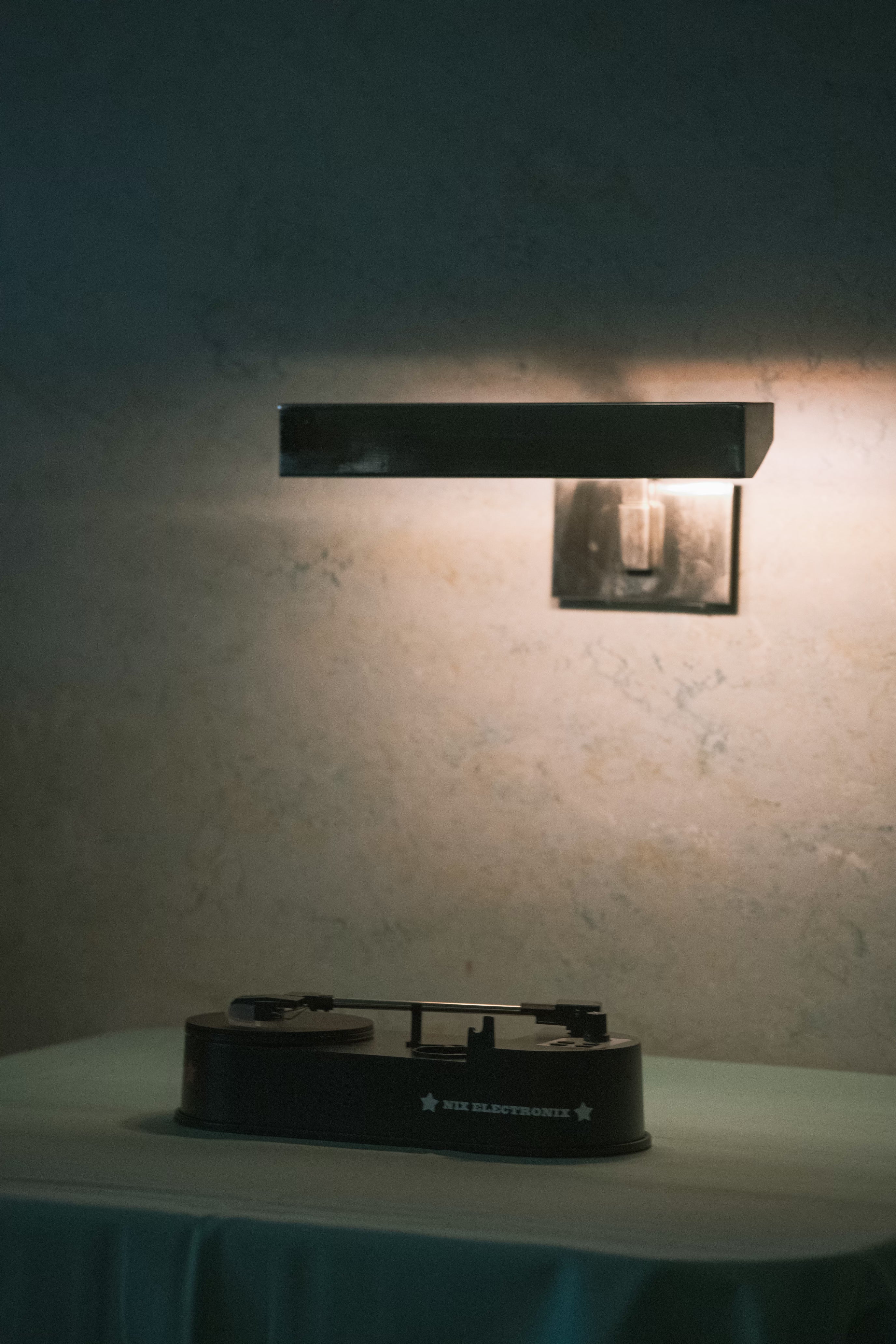 Nix Electronix Record Player (Silver Edition)