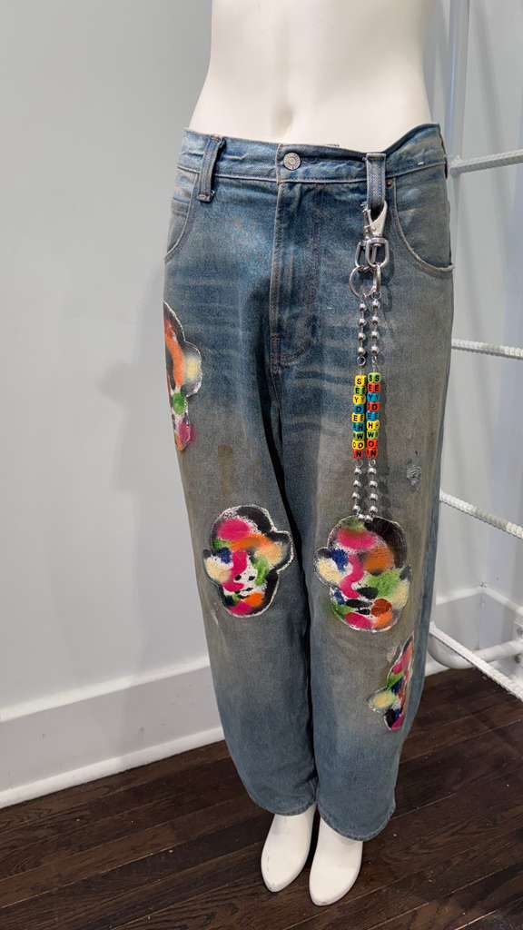 JEAN PANTS WITH ART